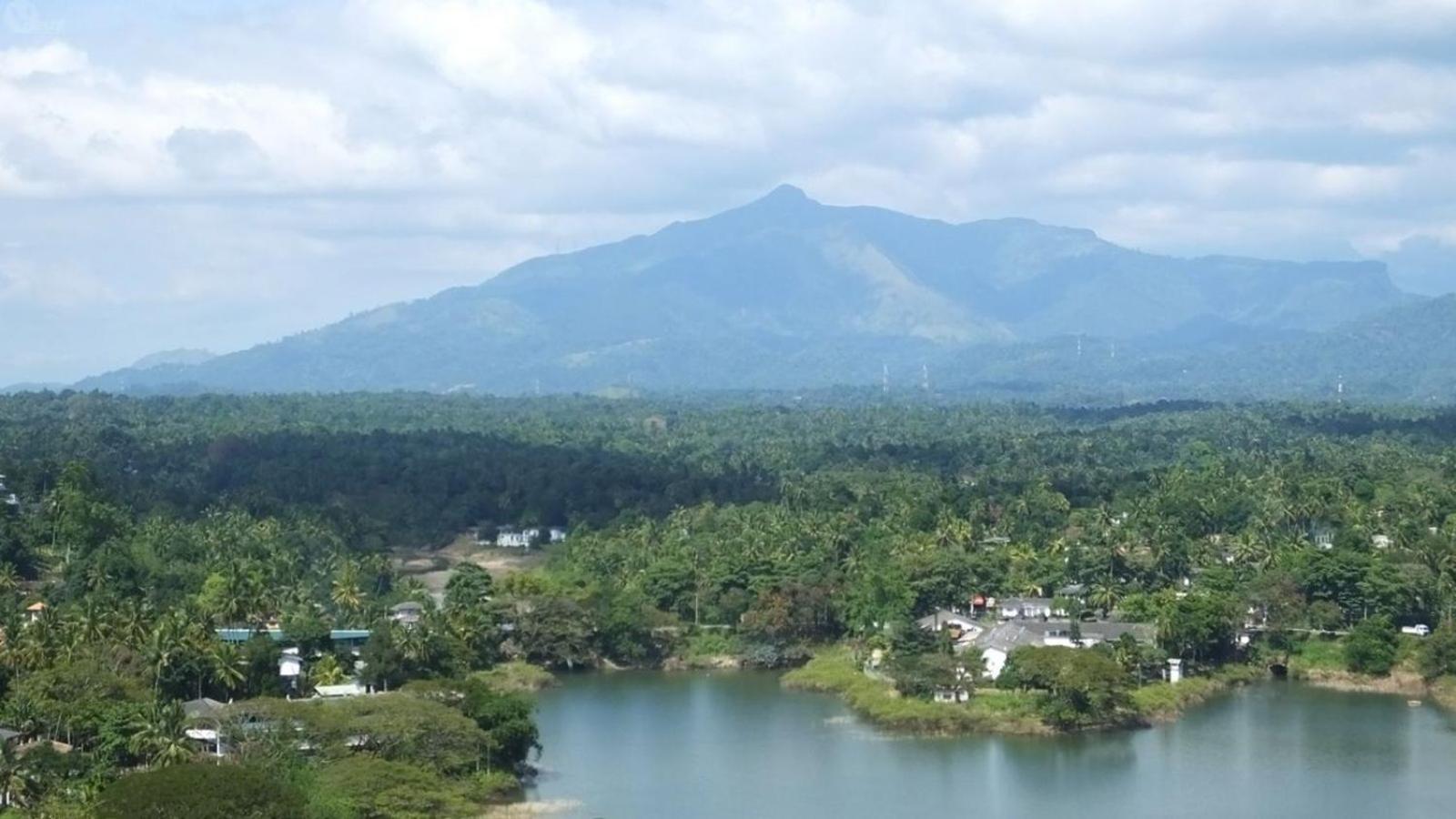 Villa Arunalu Kandy Exterior photo