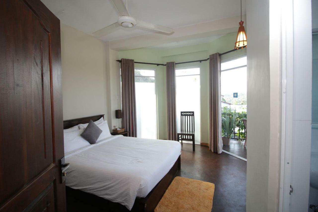 Villa Arunalu Kandy Exterior photo